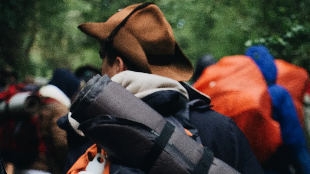 scout in missione nei boschi